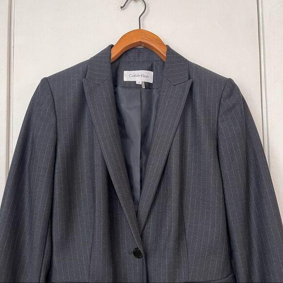 Calvin Klein gray blazer  - Picture 3 of 9